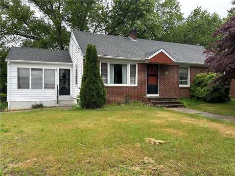 12 Oakland Avenue, Johnston, RI 02919