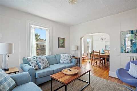 7 Carroll Avenue, Newport, RI 02840