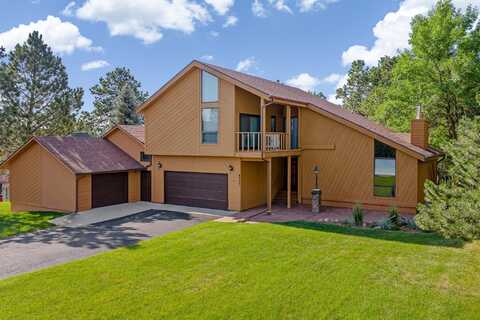 8325 Blackbird Ct, Rapid City, SD 57702