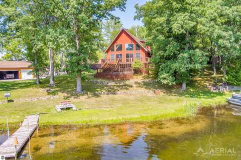 1995 Indianwood Trail, West Branch, MI 48661