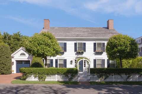 52 Fuller Street, Edgartown, MA 02539