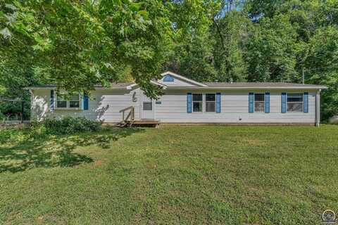 2740 NE Happy Hollow RD, Topeka, KS 66617