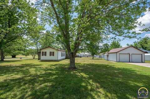 330 E 9th St, Lyndon, KS 66451