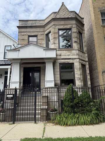 3252 W Crystal Street, Chicago, IL 60651