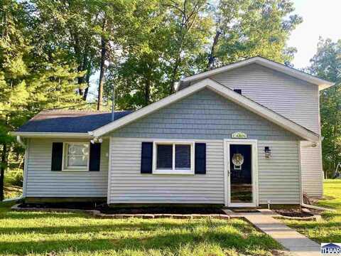 10625 E Muskrat Drive, Terre Haute, IN 47802