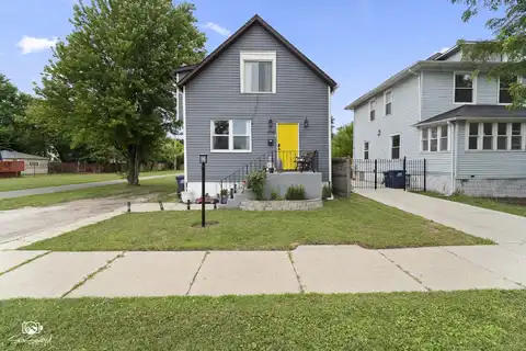 1318 S 6th Avenue, Maywood, IL 60153