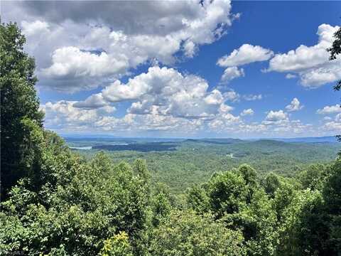 658 Green Point Lane, Boomer, NC 28606