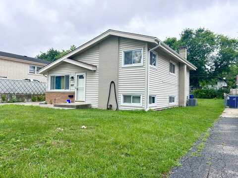 622 N Wisconsin Avenue, Villa Park, IL 60181