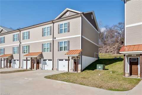 611 Riverside Drive, Mount Airy, NC 27030
