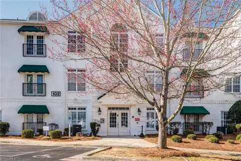 102 Sunset Circle, Greensboro, NC 27408
