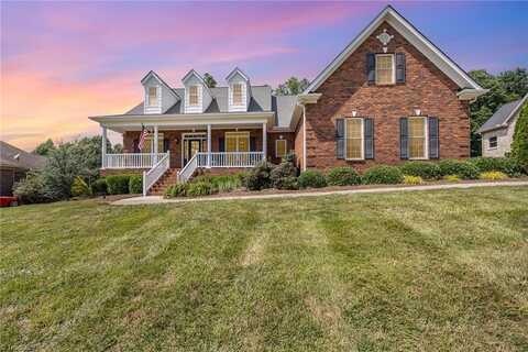 6623 Aspen Forest Lane, Walkertown, NC 27051