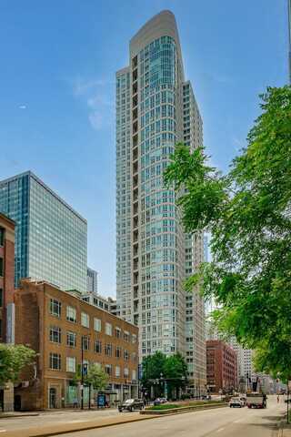345 N LaSalle Drive, Chicago, IL 60654