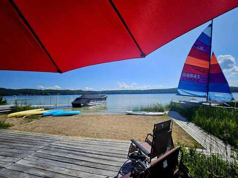 2800 FALL PARK RD, BOYNE CITY, MI 49712