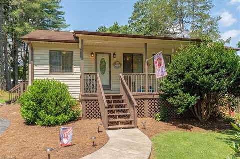 617 Alan Drive, Yadkinville, NC 27055