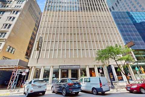 100 E Walton Street, Chicago, IL 60611