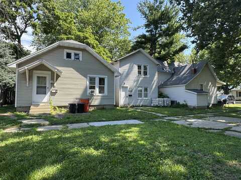 2502 Pine Avenue, Mattoon, IL 61938