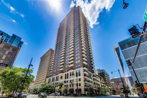 41 E 8th Street, Chicago, IL 60605