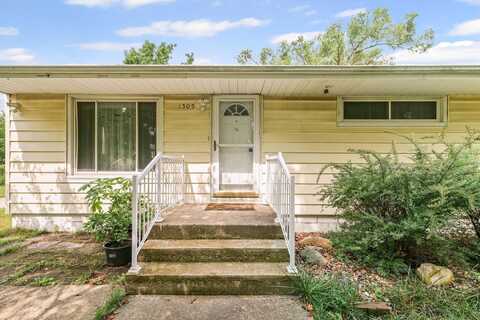 1505 N Ridgeway Avenue, Champaign, IL 61821