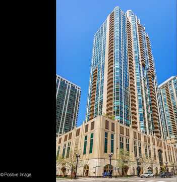 21 E HURON Street, Chicago, IL 60611