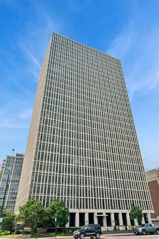 6700 S South Shore Drive, Chicago, IL 60649