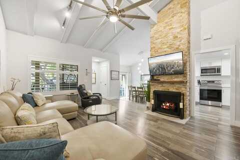 2352 Altisma Way, Carlsbad, CA 92009