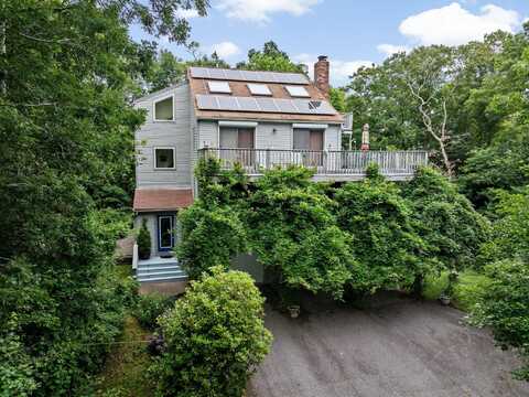 15 Nonantum Road, Plymouth, MA 02360