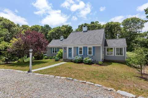 9 Croft Path, Dennis, MA 02638