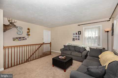 3229 GRANDVIEW ROAD, HANOVER, PA 17331