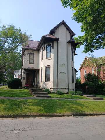 1032 Beatty Avenue, Cambridge, OH 43725