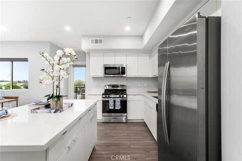 400 W Central Avenue, Brea, CA 92821