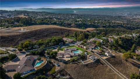 13 Buggy Whip Drive, Rolling Hills, CA 90274