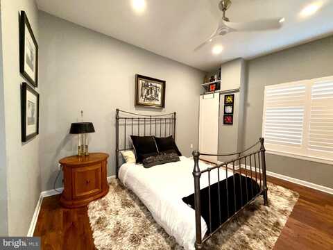 2111 WISCONSIN AVENUE NW, WASHINGTON, DC 20007