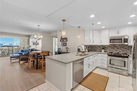 525 E Seaside Way, Long Beach, CA 90802