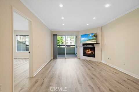 21400 Burbank Boulevard, Woodland Hills, CA 91367
