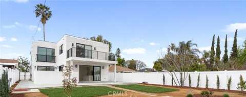 6830 N Lubao Avenue, Winnetka, CA 91306
