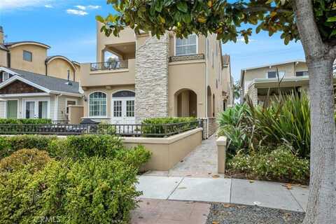505 Marigold Avenue 1/2, Corona del Mar, CA 92625