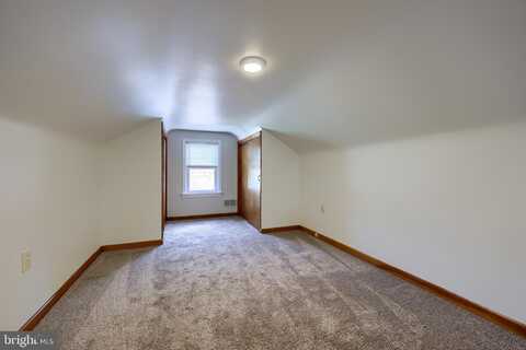 221 N WILLIAMS STREET, YORK, PA 17404