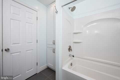 6517 JEFFERSON COURT, BENSALEM, PA 19020