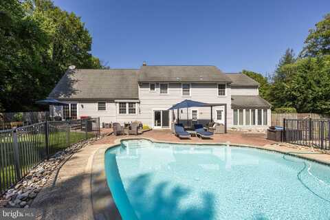 744 SIGNAL LIGHT ROAD, MOORESTOWN, NJ 08057