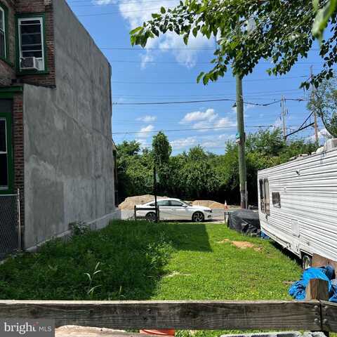 1124 W GLENWOOD AVENUE, PHILADELPHIA, PA 19133