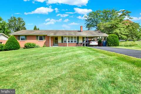 2916 ADAMS DRIVE, CHAMBERSBURG, PA 17201