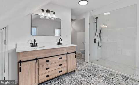 6 RIDDLE ROAD, CAMP HILL, PA 17011