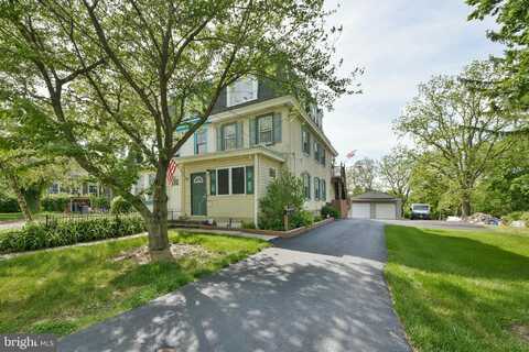 9 W WISSAHICKON AVENUE, FLOURTOWN, PA 19031