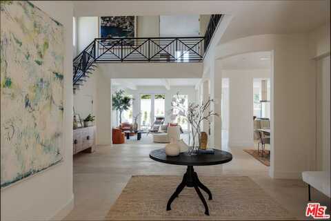 526 N Plymouth Blvd, Los Angeles, CA 90004