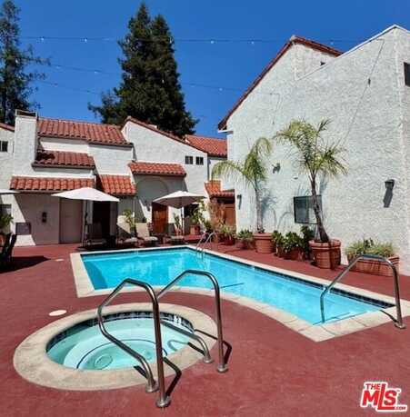 10926 Bluffside Dr, Studio City, CA 91604