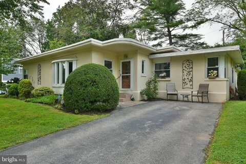 8109 HULL DRIVE, WYNDMOOR, PA 19038