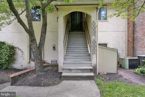 10 PINE WOODS COURT, READING, PA 19607