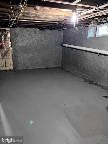 905 PINE STREET, DARBY, PA 19023