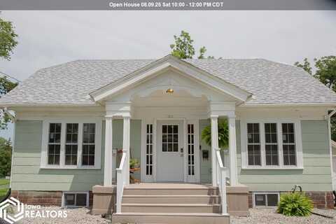 716 1st Avenue NE, Hampton, IA 50441