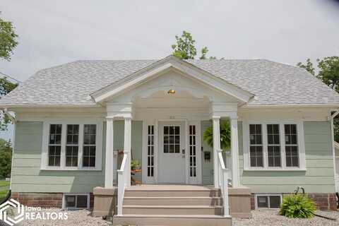 716 1st Avenue NE, Hampton, IA 50441